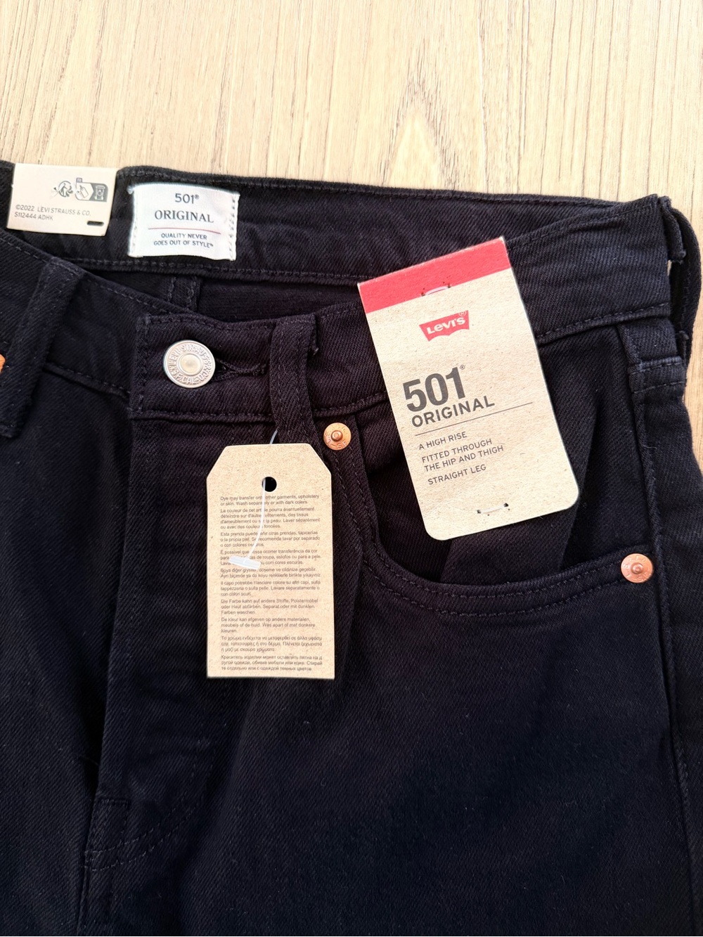Levi's 501 Women's Black Straight Leg Jeans Button Fly High Rise - Picture 4 of 8